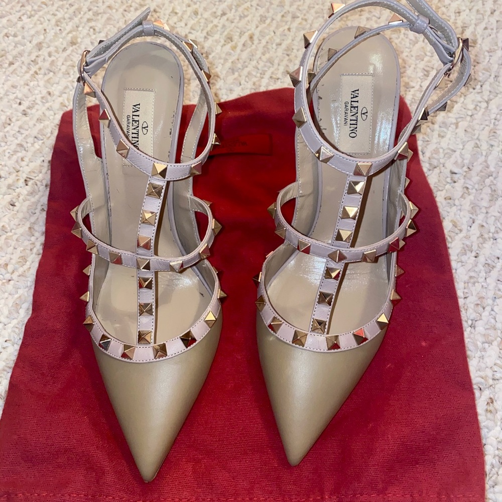 Valentino Rockstud Pump 100mm